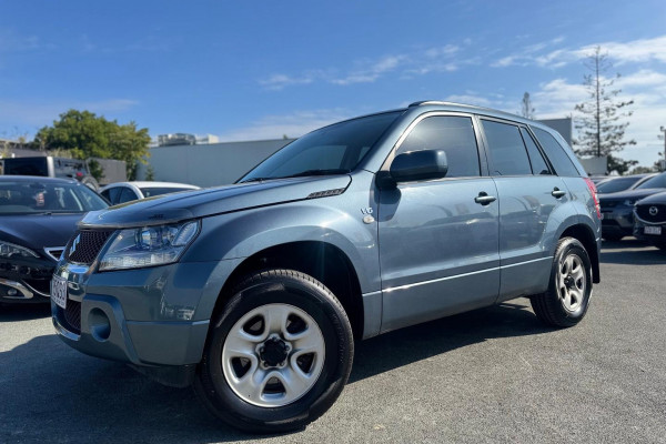 2005 Suzuki Grand Vitara JB  SUV Image 1