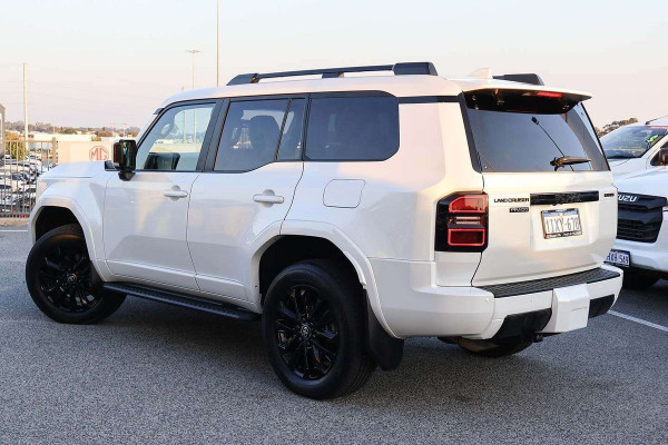 2024 Toyota LandCruiser Prado GDJ251R Kakadu SUV Image 2
