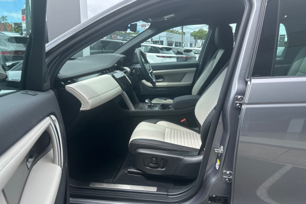 2024 Land Rover Discovery Sport L550 P250 Dynamic SE SUV Image 5
