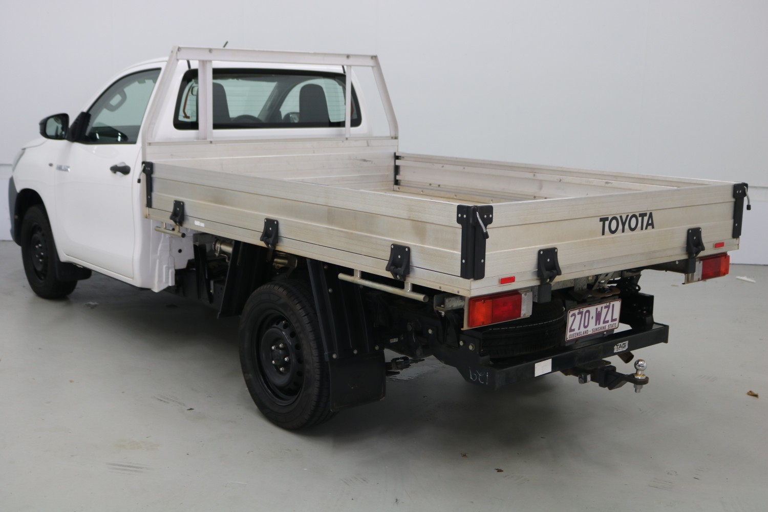 2016 Toyota HiLux TGN121R WORKMATE Cab Chassis Image 9