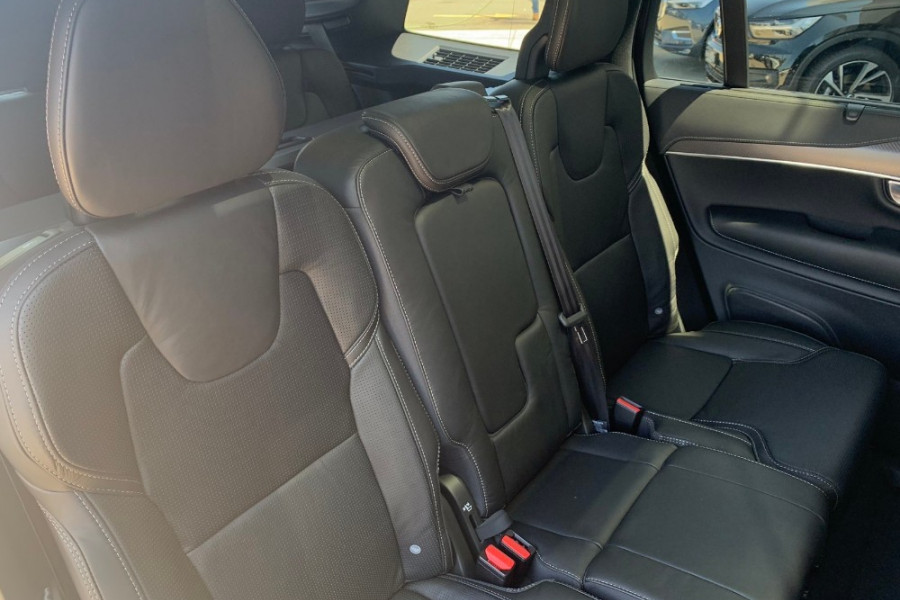 2020 Volvo XC90 L Series D5 R-Design Suv Image 5