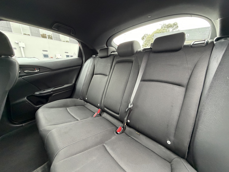 2017 Honda Civic 10th Gen VTi-S Hatch Image 13