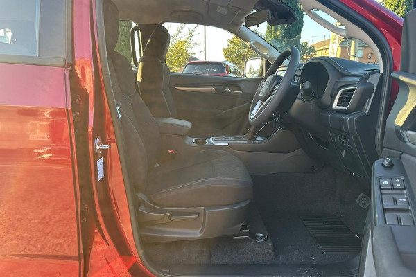 2026 MY25.5 Isuzu MU-X RJ LS-M SUV Image 6