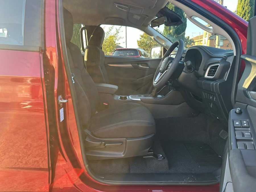 2026 MY25.5 Isuzu MU-X RJ LS-M SUV Image 6