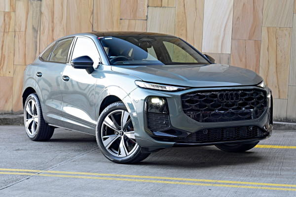 Audi Q3 TFSI 110kW Launch edition FJ