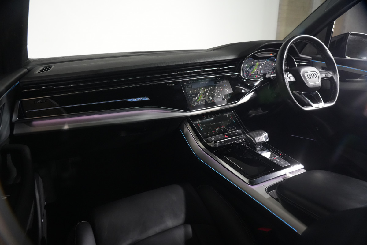 2020 Audi Q7 50 TDI S Line SUV
