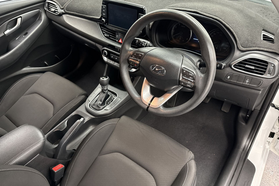 2017 MY18 Hyundai i30 PD Active Hatch Image 17