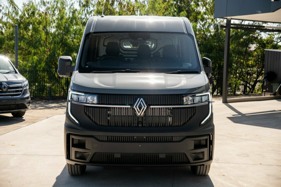 2026 Renault Master XDD Mid Roof LWB Van Image 3
