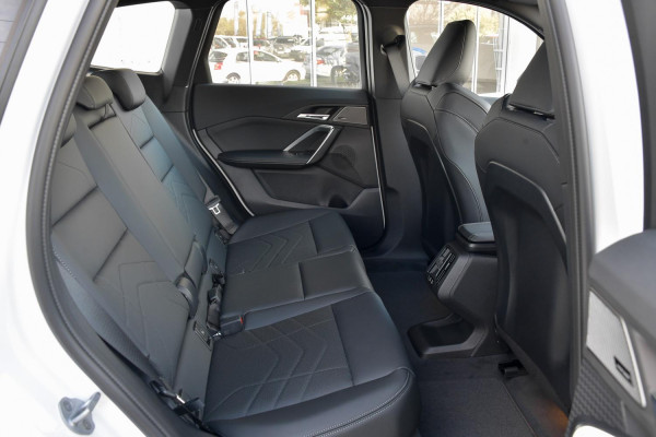 2026 BMW iX1 U11 xDrive30 M Sport SUV image 5