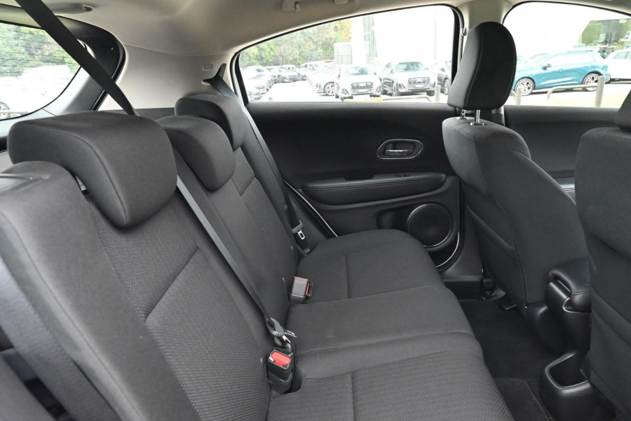 2017 Honda HR-V  VTi-S SUV Image 12