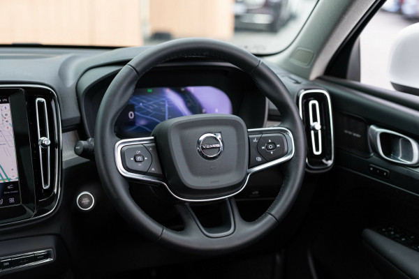2025 MY26 Volvo XC40 XZ Ultra B4 Bright SUV Image 12