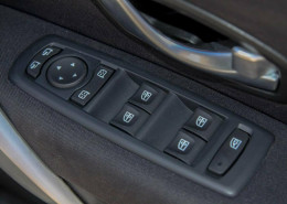 2010 Renault Fluence X38 Dynamique Sedan