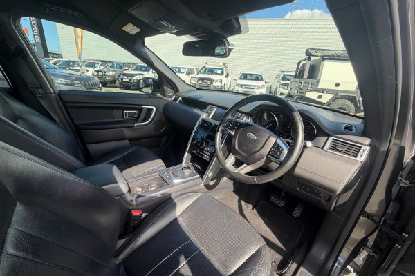 2019 MY20 Land Rover Discovery Sport L550 D150 R-Dynamic S SUV Image 18