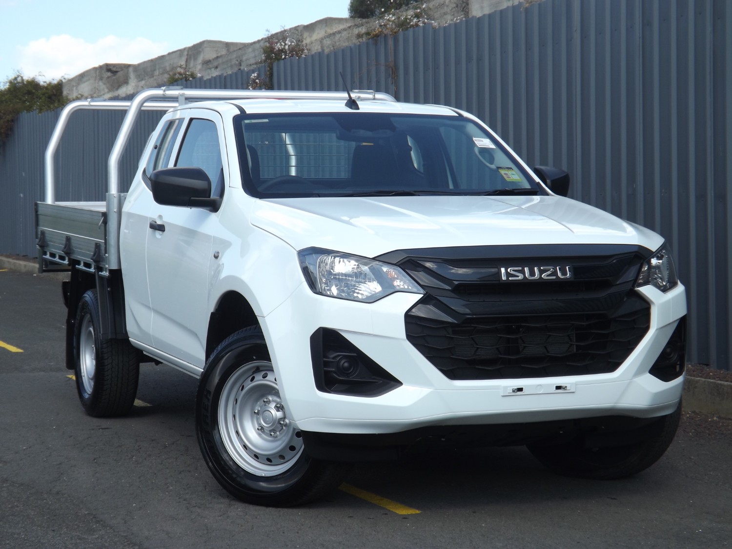 2025 ISUZU D-MAX SX RG CAB CHASSIS AUTOMATIC 4X4