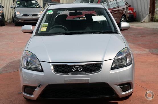 2011 Kia Rio JB S Hatch Image 2