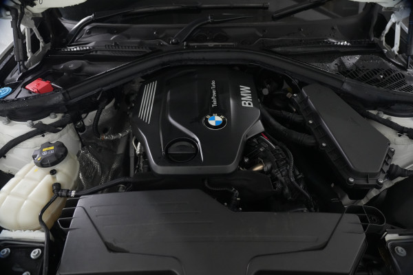 2018 BMW 3 Series 20d Sport Line Sedan image 32