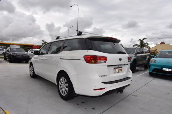 2017 Kia Carnival YP S People Mover Image 5
