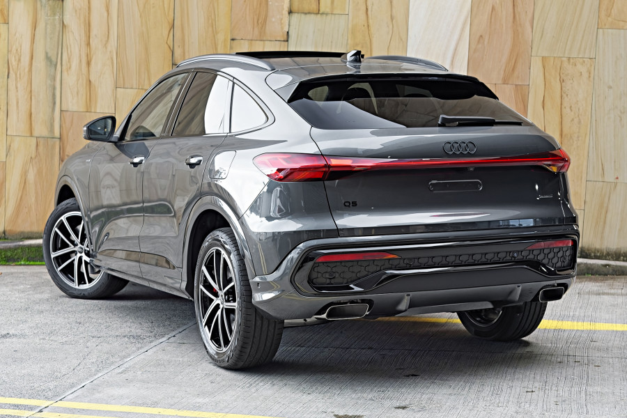 2026 Audi Q5 e-hybrid 270kW SUV