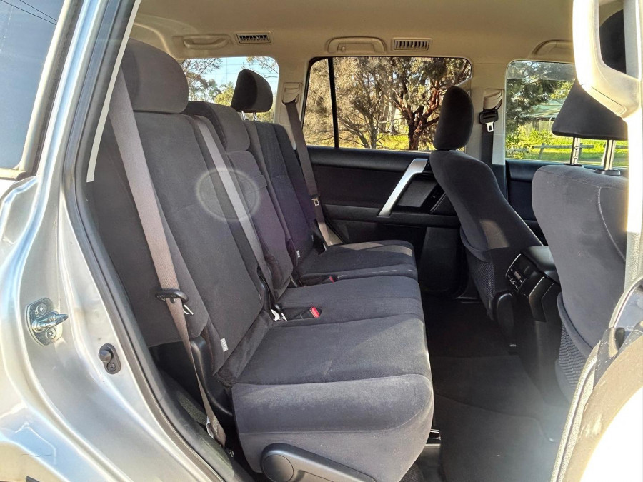 2014 Toyota LandCruiser Prado GDJ150R GXL SUV Image 26