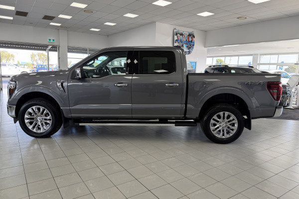 2024 Ford F-150  Lariat Dual Cab Image 4