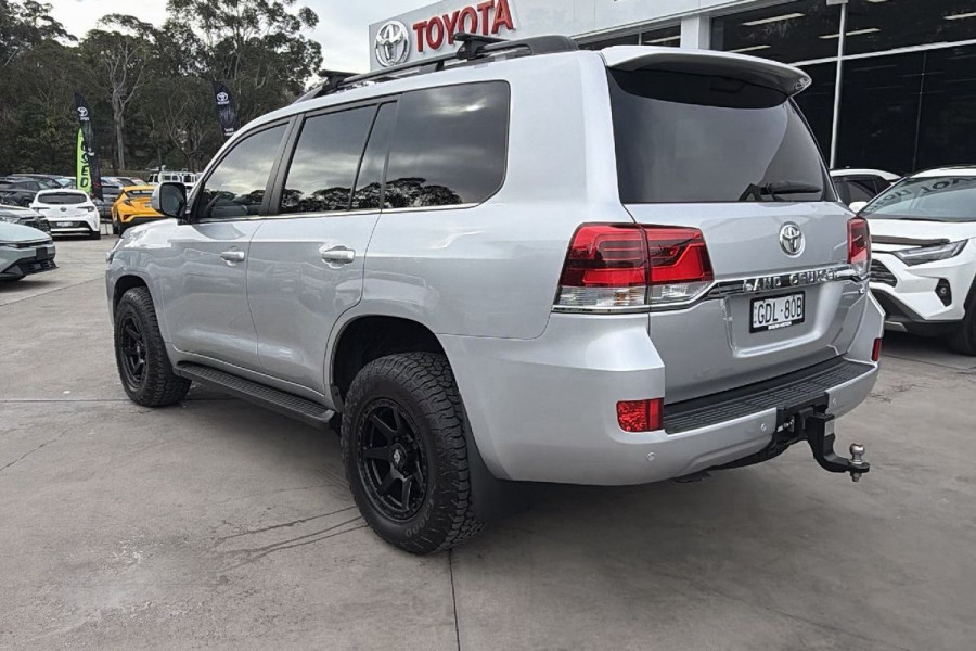 2017 Toyota LandCruiser VDJ200R VX SUV Image 7