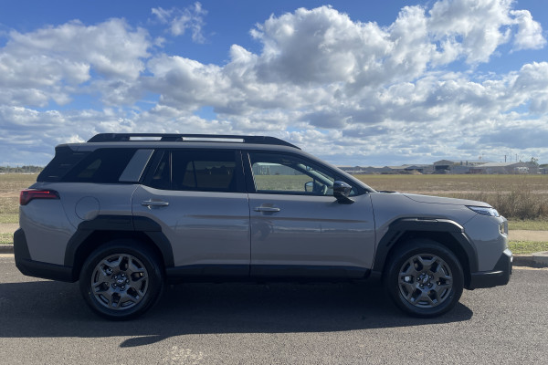 2026 Subaru Outback  7GEN AWD Premium Special Edition SUV Image 2
