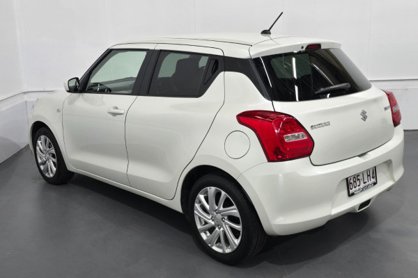 2022 Suzuki Swift AZ SERIES II GL Hatch Image 5