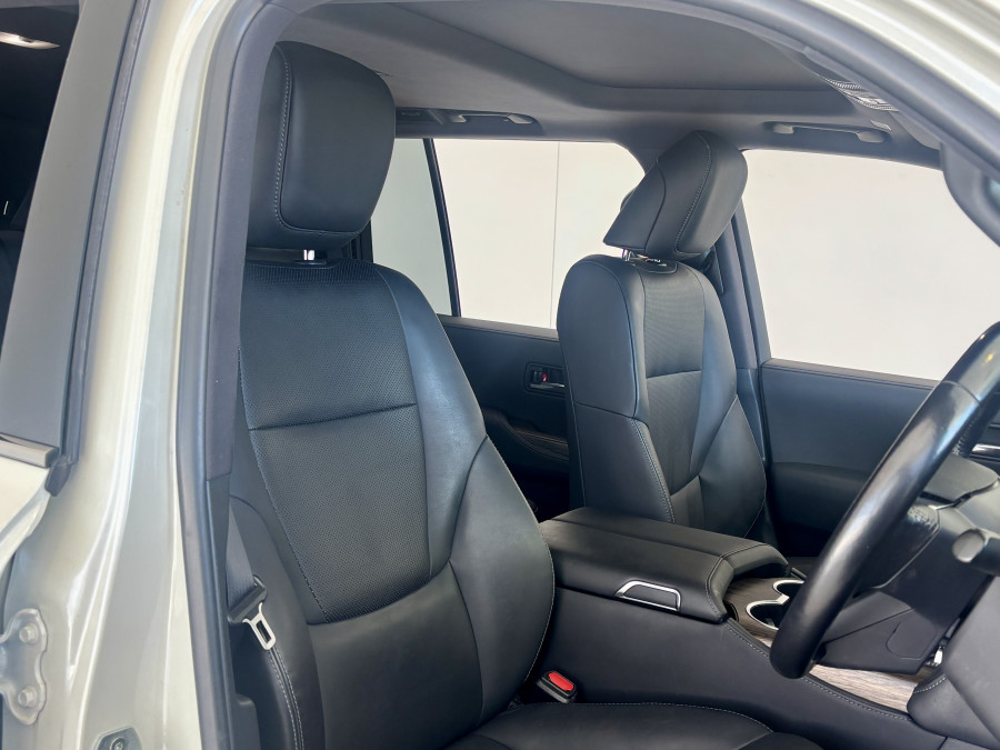 2022 Toyota LandCruiser FJA300R VX SUV Image 23