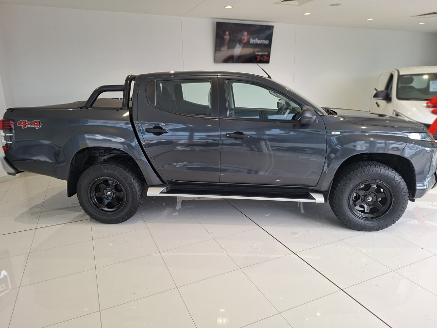 2022 Mitsubishi Triton MR GLX+ Ute Image 2