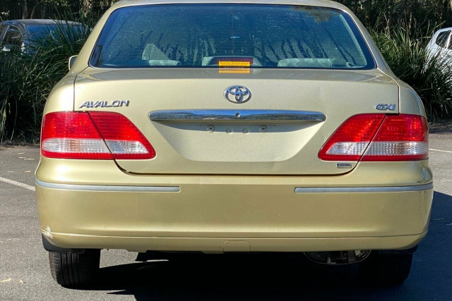 2004 Toyota Avalon GXi