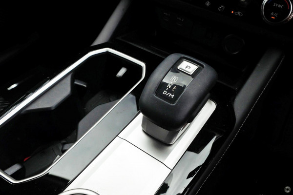 2025 Mitsubishi Outlander ZM LS SUV Image 14