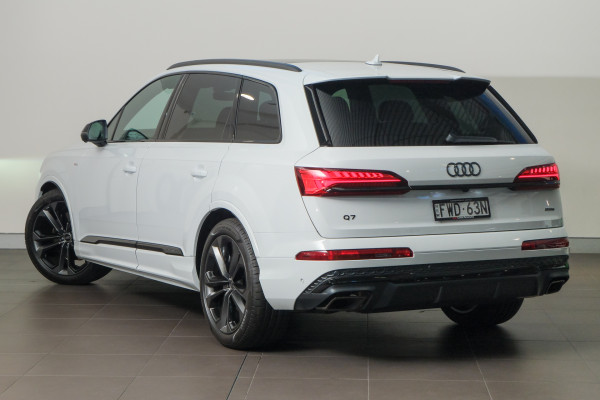 2026 MY25 Audi Q7 4M TFSI 185kW SUV image 2