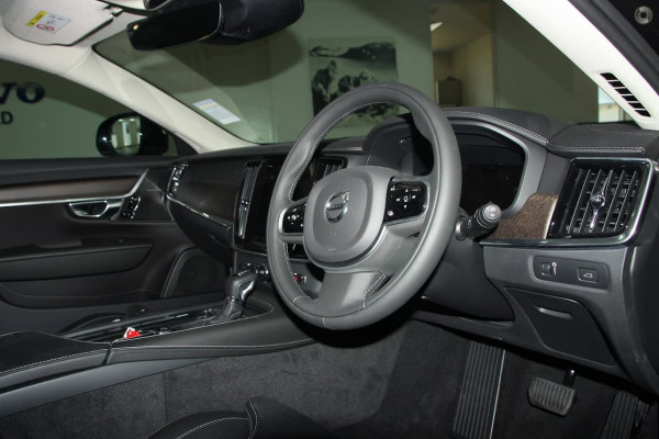 2019 MY20 Volvo V90 Cross Country P Series D5 Wagon Image 5