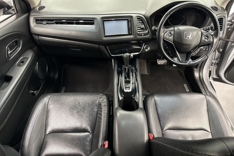 2019 MY20 Honda HR-V  VTi-LX SUV Image 17