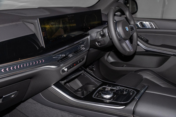 2026 BMW X5 G05 LCI xDrive30d M Sport SUV image 8