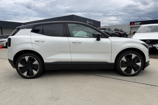 2024 MY25 Volvo EX30  Twin Motor Performance Ultra SUV Image 2
