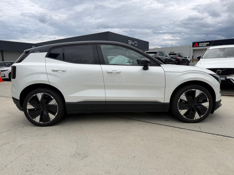 2024 MY25 Volvo EX30  Twin Motor Performance Ultra SUV Image 2
