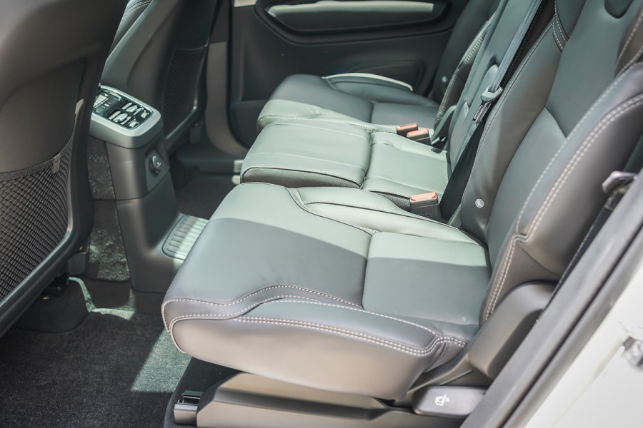 2024 MY25 Volvo XC90 L Series Ultra T8 Plug-In Hybrid SUV Image 32