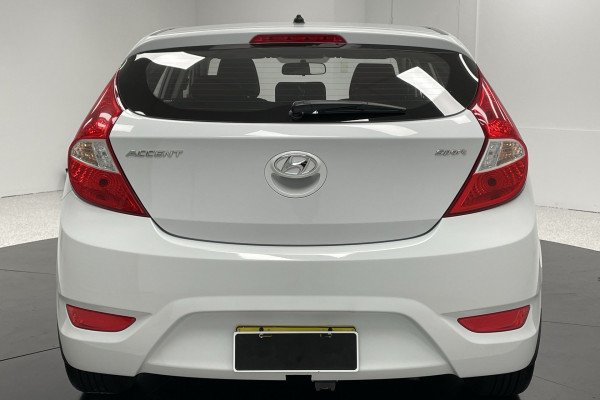 2019 Hyundai Accent Sport Hatch Image 4