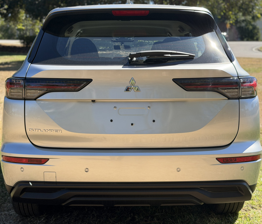 2026 Mitsubishi Outlander ZM ES SUV Image 5