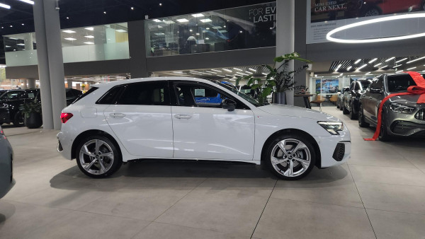 2022 MY23 Audi A3 GY 40 TFSI S Line Hatch image 4