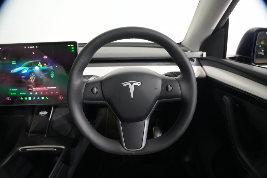 2024 Tesla Model Y  Long Range SUV Image 13