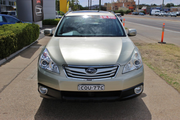 2010 Subaru Outback B5A  2.5i 2.5i - Premium Suv Image 3