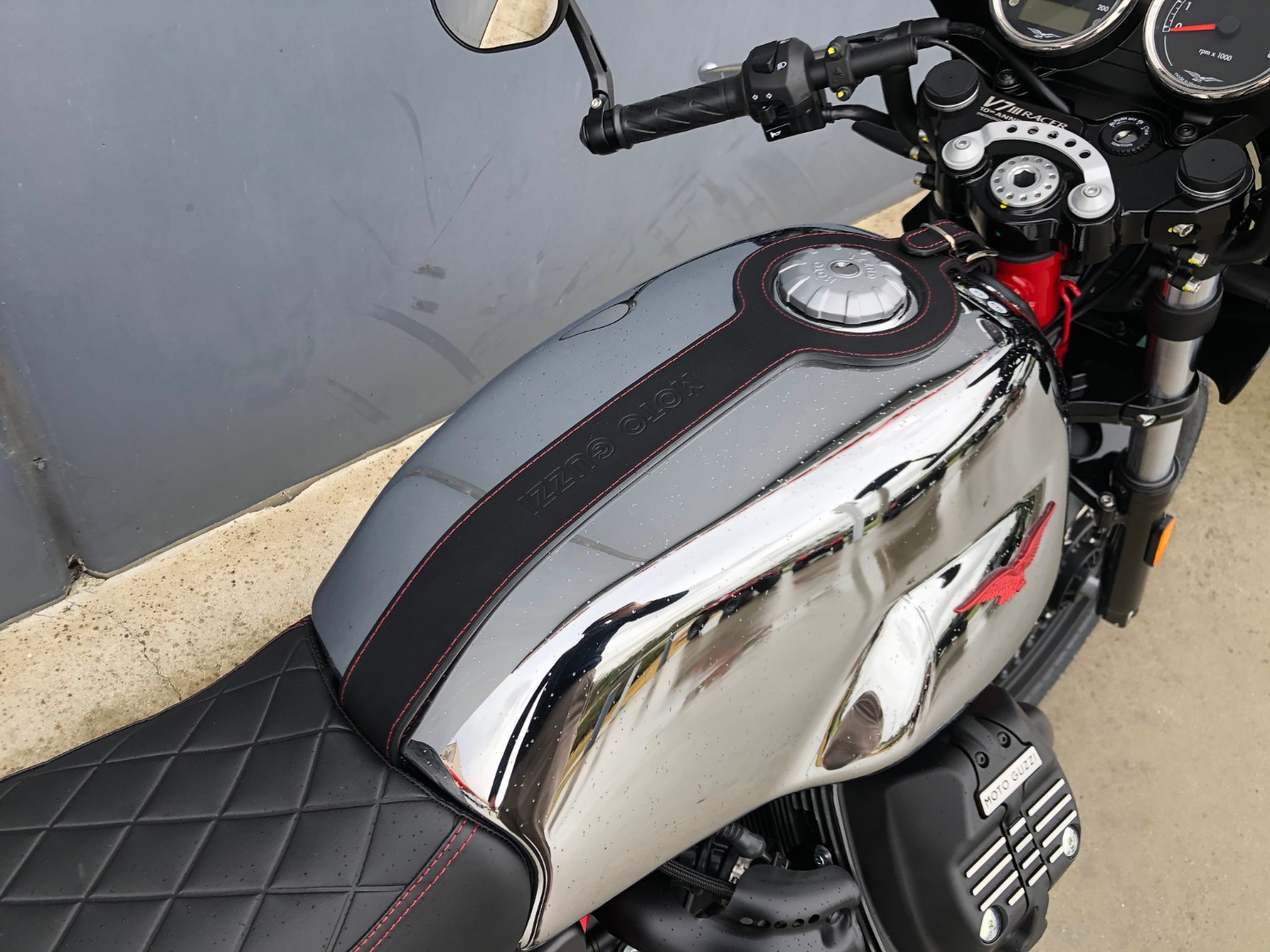 2020 Moto Guzzi V7 Racer III 10th Ann Motorcycle Image 12
