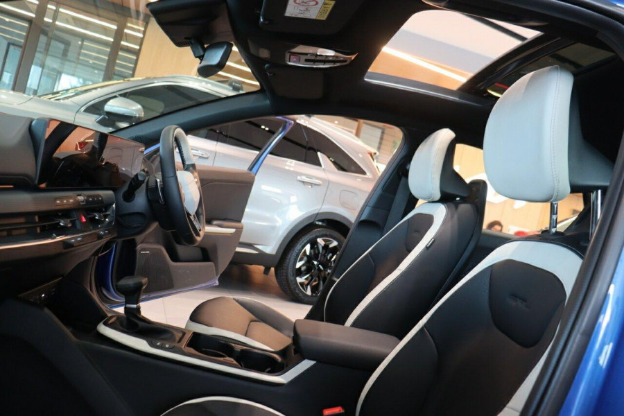 2025 Kia K4 CL4m GT-Line Sedan Image 21