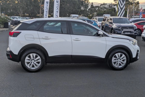 2018 MY19 Peugeot 3008 P84 Active SUV Image 9