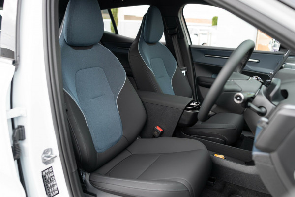 2026 MY27 Volvo EX30  Plus P5 Long Range SUV Image 15