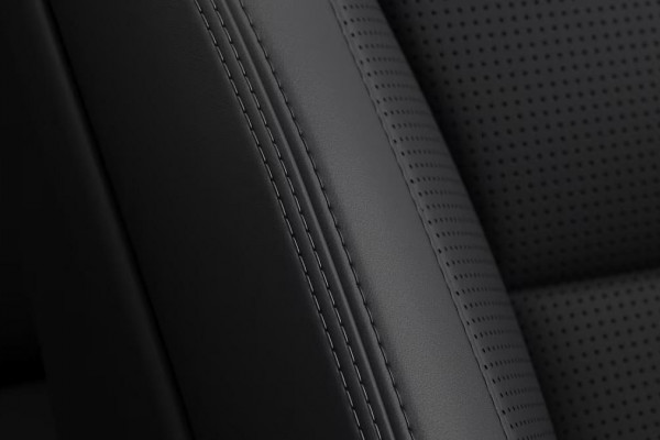 2026 Volvo XC90 L Series Ultra B5 Dark SUV Image 10