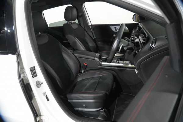 2021 Mercedes-Benz B180 Hatch