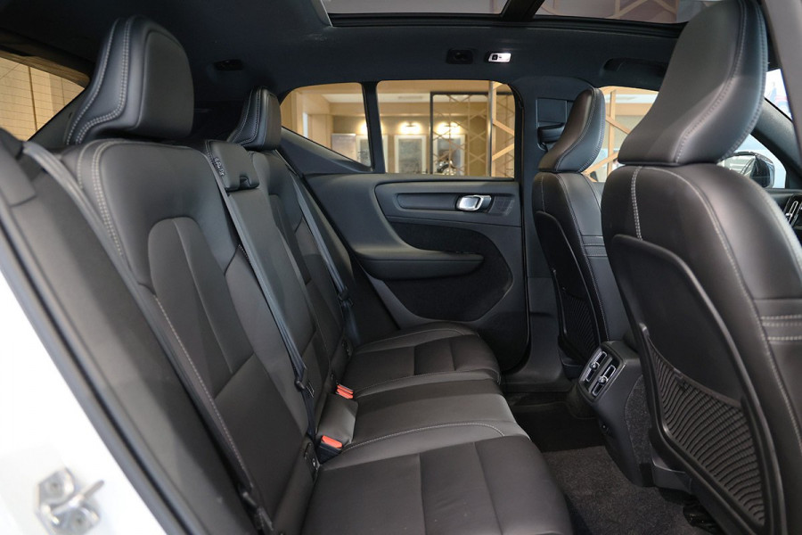 2021 Volvo XC40 XZ T5 R-Design SUV Image 23